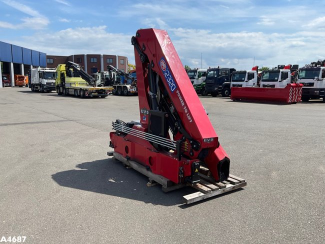 HMF  23 Tonmeter laadkraan New and Unused! (2)