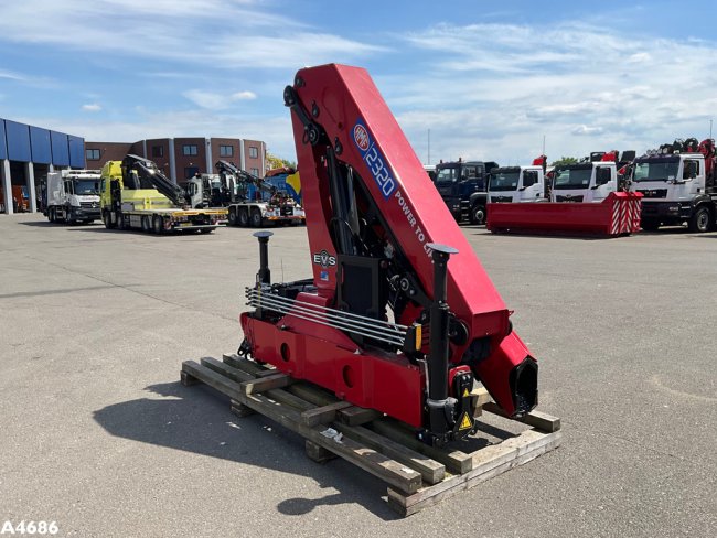 HMF  23 Tonmeter laadkraan NEW & UNUSED! (2)