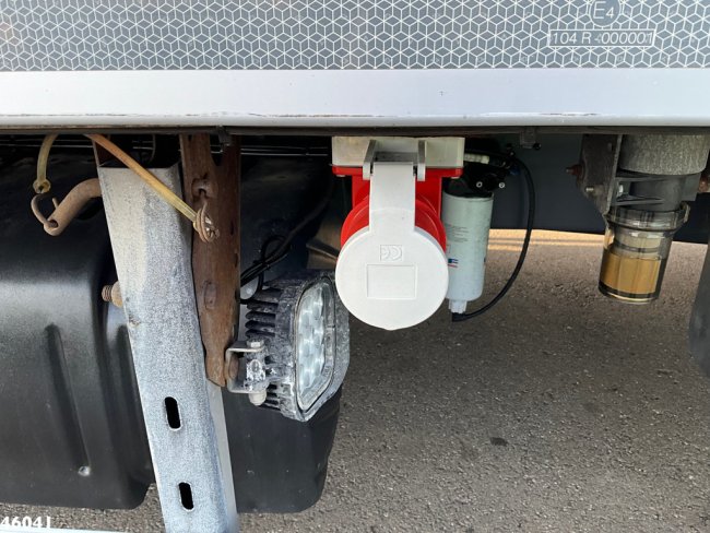 DAF  FA LF 230 Euro 6 Carrier koel / vriesunit met laadklep (11)