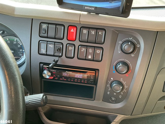 DAF  FA LF 230 Euro 6 Carrier koel / vriesunit met laadklep (21)