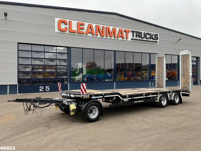 Schwarzmüller  3-assige aanhangwagen met oprijrampen (0)