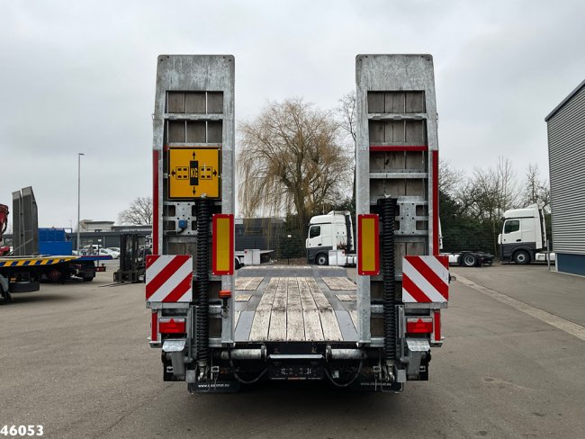 Schwarzmüller  3-assige aanhangwagen met oprijrampen (5)