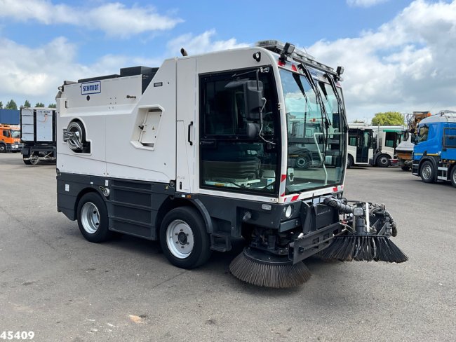 Schmidt  Cleango 500 Compact Euro 6 with 3-rd brush (2)