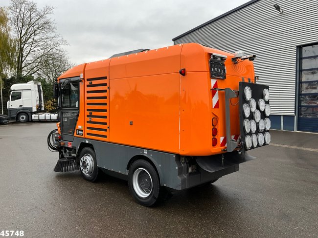 Ravo  580 with 3-rd brush (5)