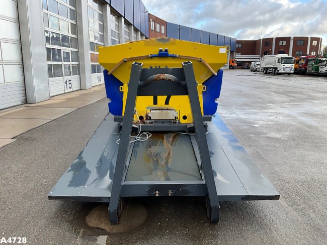 NIDO  STRATOS 5m³ zoutstrooier (5)