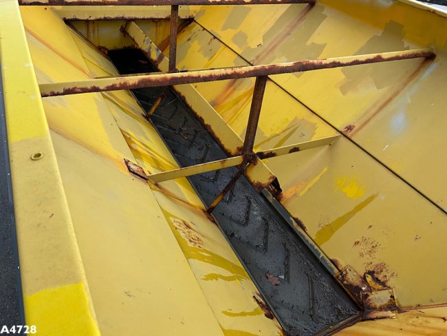 NIDO  STRATOS 5m³ zoutstrooier (9)