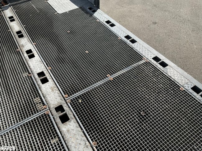 Scania  P 410 8x2 Euro 6 Retarder Autotransporter met hydraulische oprijrampen (11)