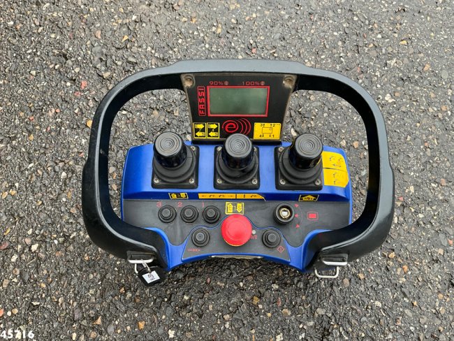 Volvo  FH 400 8x4 Fassi 80 Tonmeter laadkraan (7)