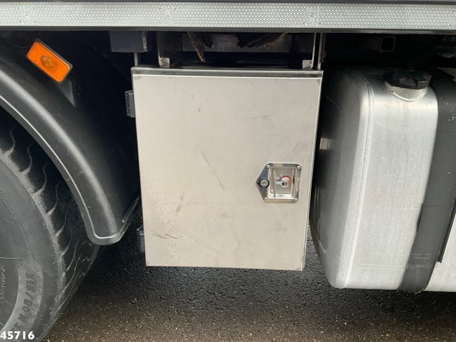 Volvo  FH 400 8x4 Fassi 80 Tonmeter laadkraan (13)