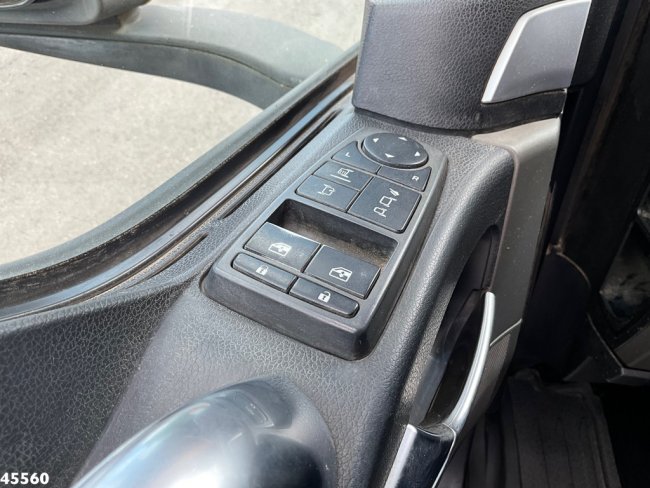 MAN  TGS 35.440 8x4 HMF 16 Tonmeter Z-kraan (16)