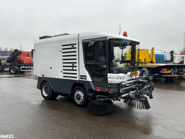 Ravo  580 with 3-rd brush (3)