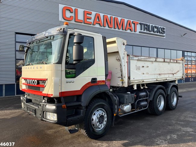 Iveco  Trakker AD260T36 6x4 Kipper 12m³ Manual Full steel suspension (2)