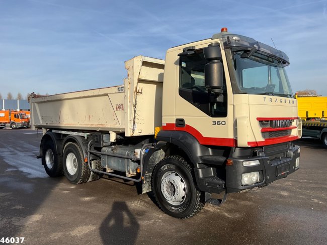 Iveco  Trakker AD260T36 6x4 Kipper 12m³ Manual Full steel suspension (3)