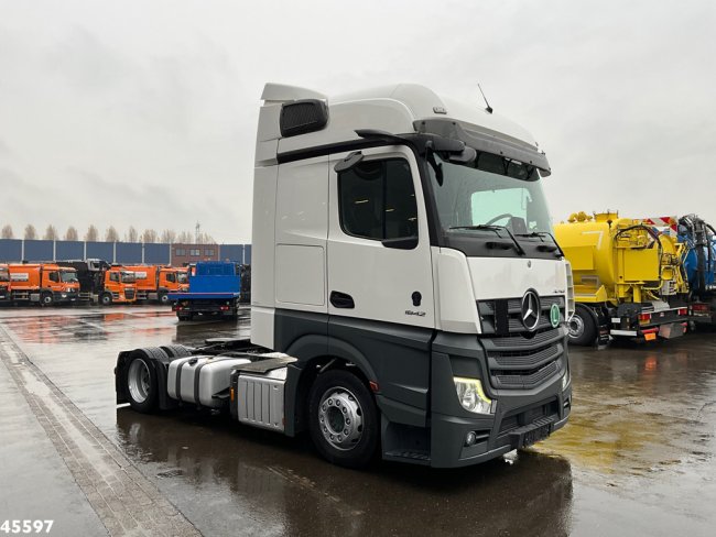 Mercedes-Benz  Actros 1842 Mega GigaSpace MirrorCam (1)