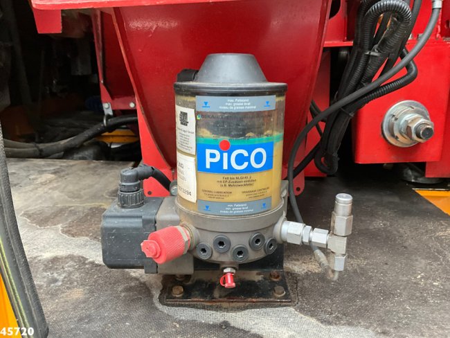 MAN  TGS 35.500 8x4 Euro 6 MTS Saugbagger Just 40.559 km! (11)