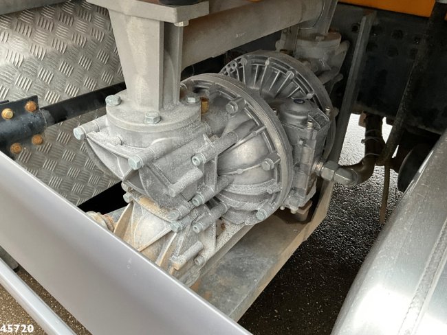 MAN  TGS 35.500 8x4 Euro 6 MTS Saugbagger Just 40.559 km! (13)