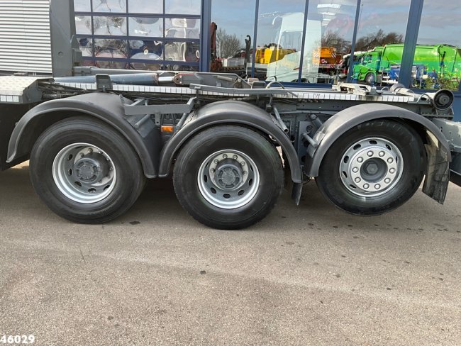 Renault  Kerax 460 8x4 Palfinger 16 Tonmeter laadkraan (11)