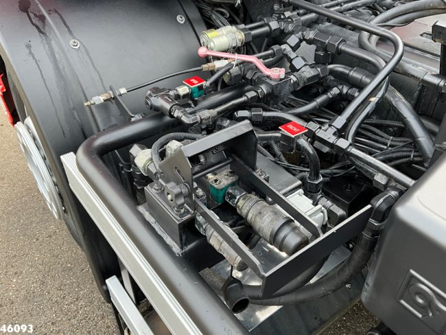 DAF  FAN 75 CF 250 Multilift 17 Ton haakarmsysteem Just 37.815 km! (8)