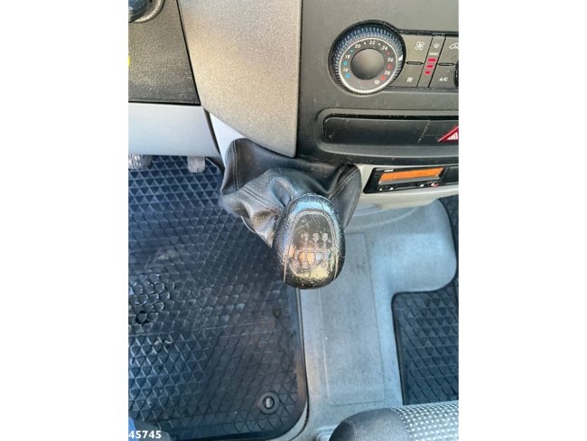 Mercedes-Benz  Sprinter 513 2.2 CDI Hiab 2 Tonmeter laadkraan Just 196.629 km! (14)