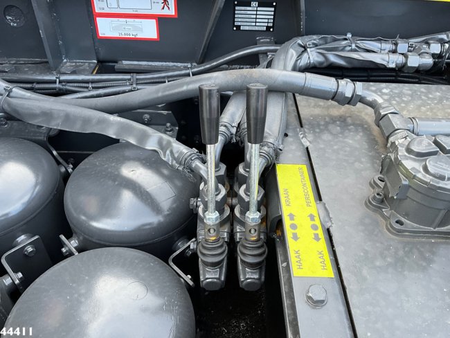 DAF  FAQ XD 450 8x2 Euro 6 HMF 28 Tonmeter laadkraan (11)