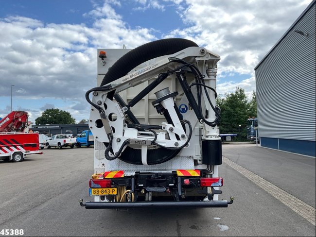 MAN  TGA 33.440 6x4 MTS Dino 8m³ Saugbagger Just 173.476 km! (2)