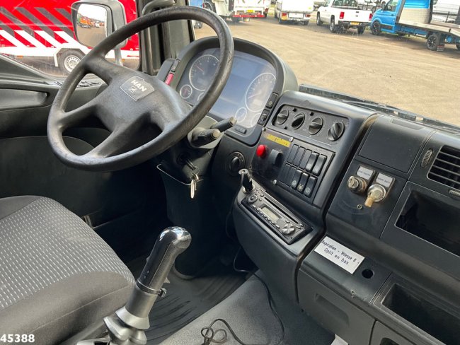 MAN  TGA 33.440 6x4 MTS Dino 8m³ Saugbagger Just 173.476 km! (13)