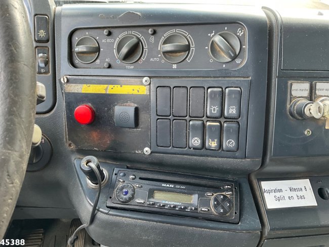 MAN  TGA 33.440 6x4 MTS Dino 8m³ Saugbagger Just 173.476 km! (16)