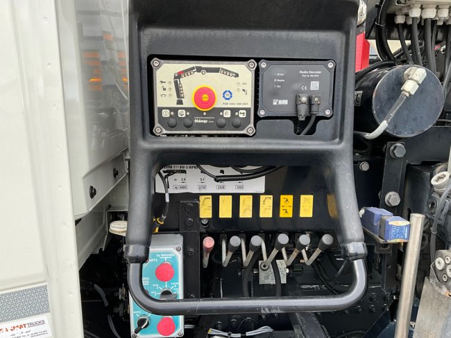 DAF  FAN XD 340 Hiab 21 Tonmeter laadkraan (10)