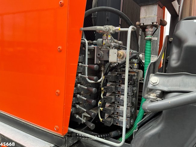 Mercedes-Benz  Axor 1833 4x4 Schörling SORF Schienenreinigungs/Railway sweeper Just 38.680 Km! (15)