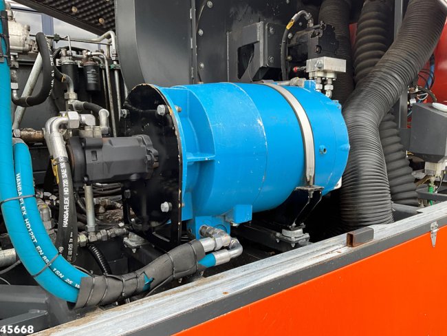 Mercedes-Benz  Axor 1833 4x4 Schörling SORF Schienenreinigungs/Railway sweeper Just 38.680 Km! (19)