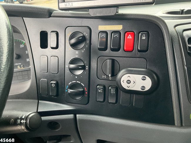 Mercedes-Benz  Axor 1833 4x4 Schörling SORF Schienenreinigungs/Railway sweeper Just 38.680 Km! (27)