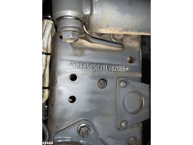 Mercedes-Benz  Axor 1833 4x4 Schörling SORF Schienenreinigungs/Railway sweeper Just 38.680 Km! (39)