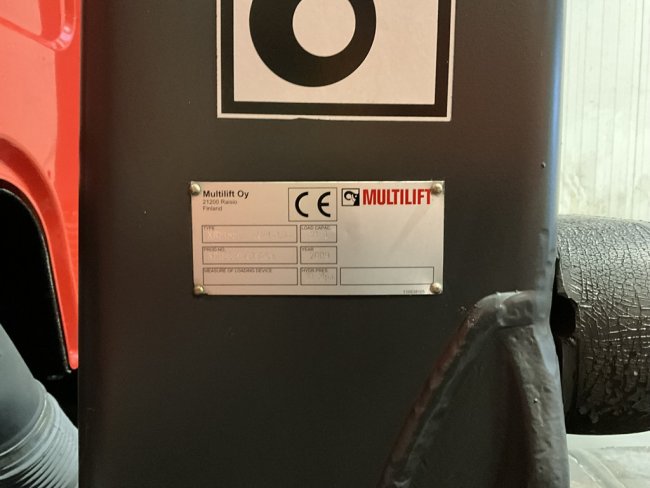 Volvo  FE 300 Multilift 21 Ton haakarmsysteem Just 25.868 km! Like New! (18)