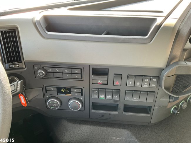 Volvo  FM 420 8x2 Euro 6 HMF 26 Tonmeter laadkraan (13)