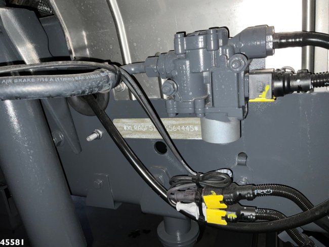 DAF  FAG XD 300 Euro 6 Geesink 18m³ (24)