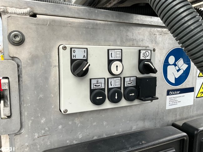 MAN  TGM 26.320 Euro 6 Bocker hoogwerker met Jib 46 meter Just 33.833 km! (15)