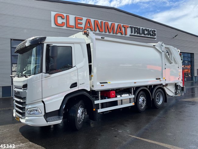 DAF  FAG XD 300 Geesink 20m³ (1)