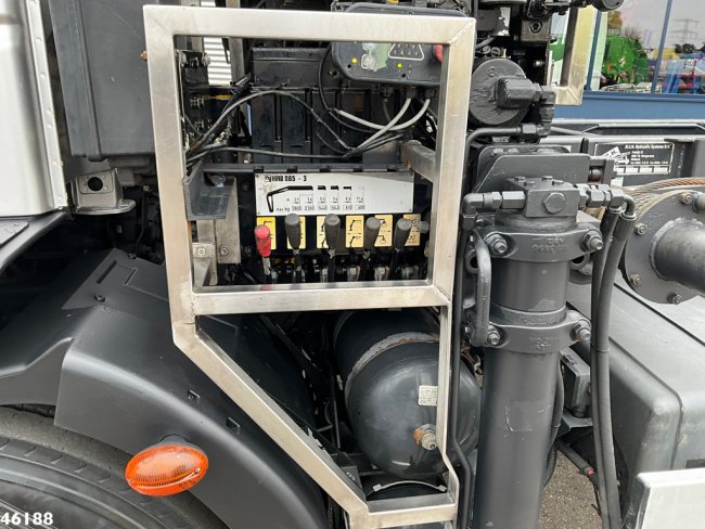 Iveco  Eurocargo ML19EL28 Hiab 8 Tonmeter laadkraan (6)