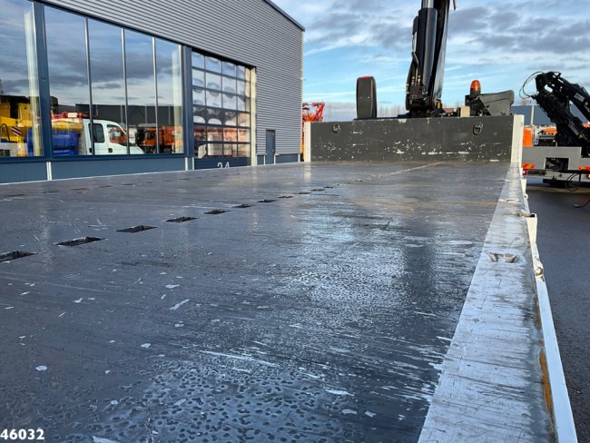 Mercedes-Benz  Arocs 2636 6x4 Euro 6 Hiab Banden Manipulator Montagesysteem Just 23.978 km! (25)