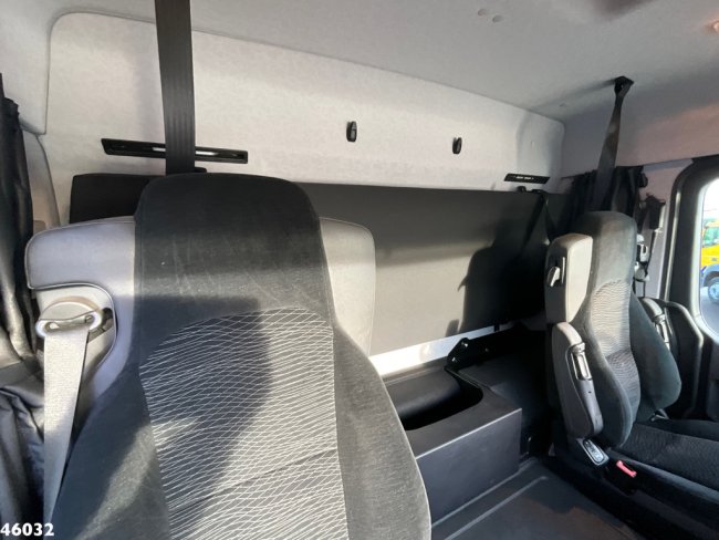 Mercedes-Benz  Arocs 2636 6x4 Euro 6 Hiab Banden Manipulator Montagesysteem Just 23.978 km! (36)