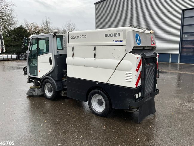 Bucher  Citycat 2020 with 3-rd brush (5)