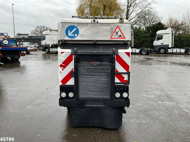 Bucher  Citycat 2020 with 3-rd brush (6)