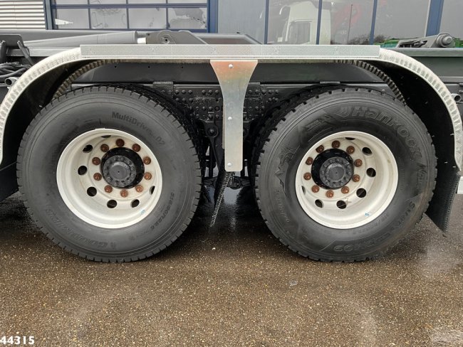 Volvo  FMX 540 8x4 Euro 6 Hiab 28 Tonmeter laadkraan (10)