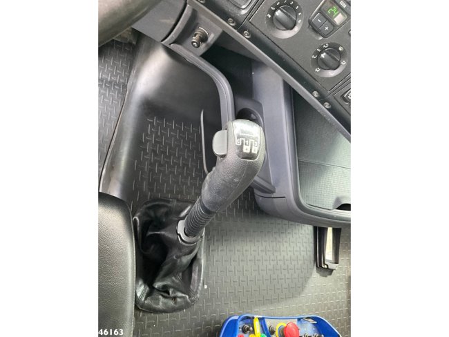 Scania  R 480 10x4 Retarder HMF 16 Tonmeter Z-kraan (13)