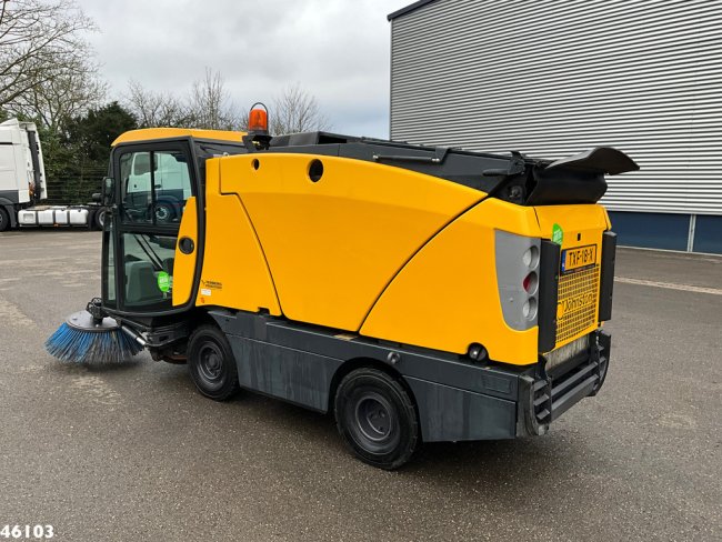 Johnston  CN201 Euro 6 (4)