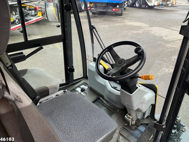 Johnston  CN201 Euro 6 (8)