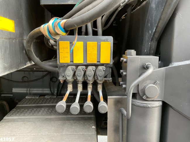 MAN  F2000 6x6 Full Steel Manual Palfinger 68 Tonmeter Dachdecker kran Just 54.133 km! (14)