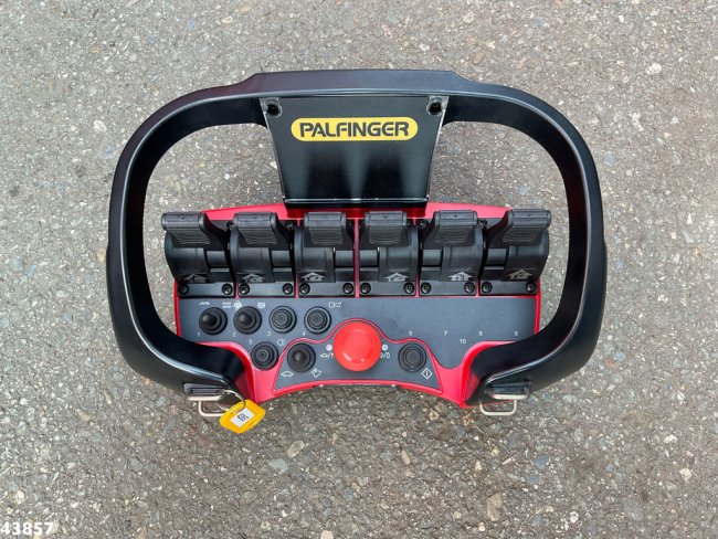 MAN  F2000 6x6 Full Steel Manual Palfinger 68 Tonmeter Dachdecker kran Just 54.133 km! (17)