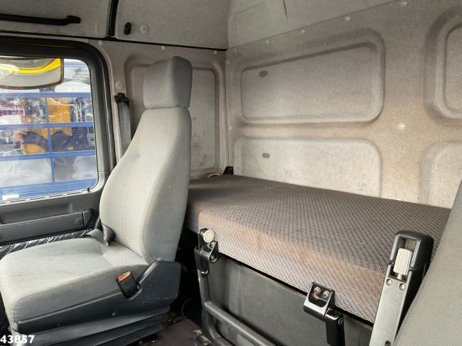 MAN  F2000 6x6 Full Steel Manual Palfinger 68 Tonmeter Dachdecker kran Just 54.133 km! (22)