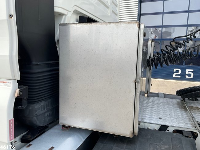 MAN  TGX 18.400 ADR trekker + Burg met Bekker LaGram Vacuüm ADR opbouw 30m³ (10)